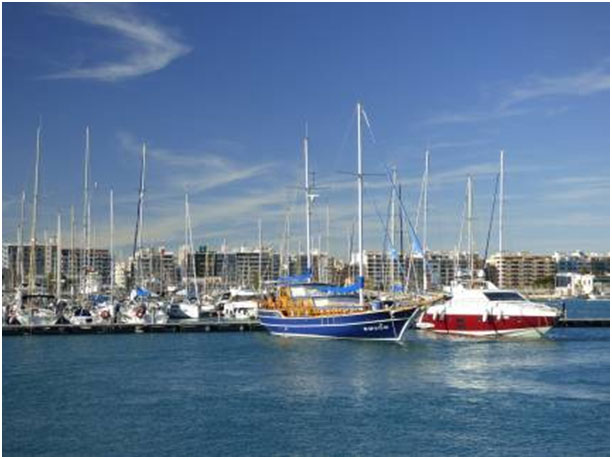 Marine archaeology is a niche field. Do you need an advanced degree? Find out here.