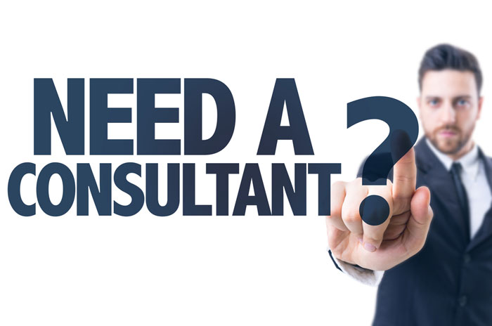 When to Hire an Expert for a Full-Time Job and When as a Consultant When to Hire an Expert for a Full-Time Job and When as a Consultant